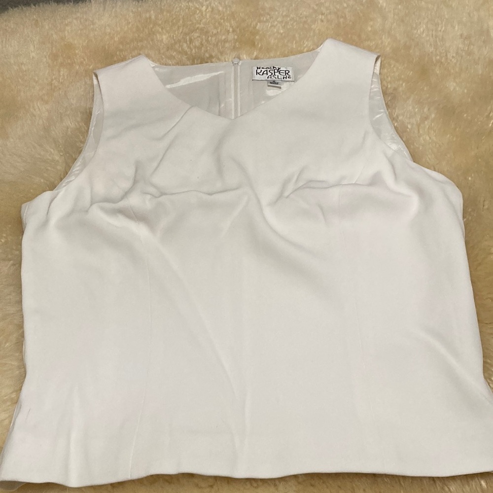 Kasper white tank top size 8